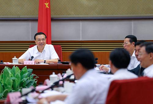 大理李克强:调动中央地方积极性 完成经济社会发展目标任务